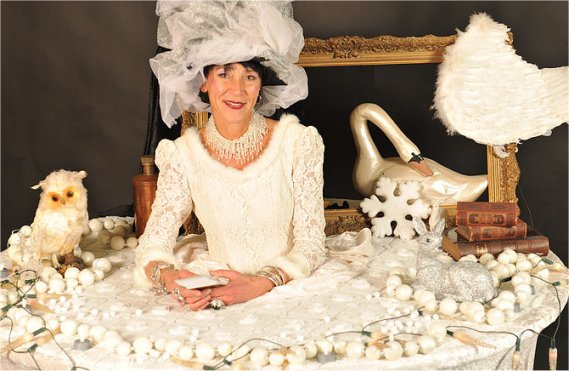 Winter Waarzegster te boeken bij www.kwekel-evenementen.nl