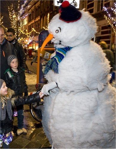Sneeuwman act boekt u bij www.kwekel-evenementen.nl