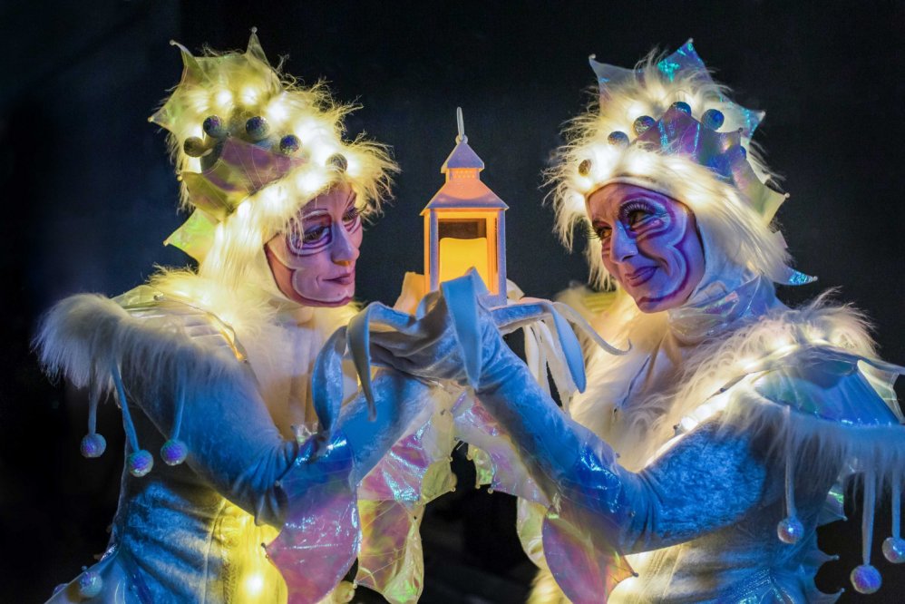 Witte draakjes boekt u bij www.kwekel-evenementen.nl