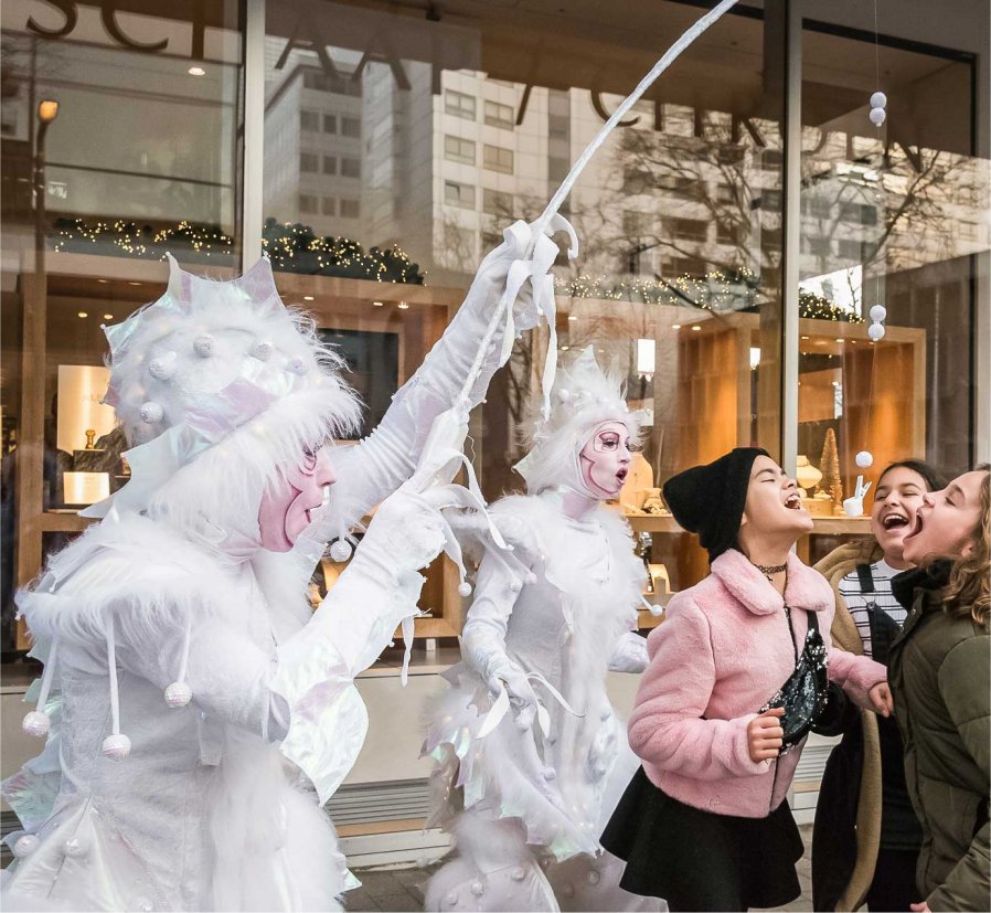 Witte draakjes boekt u bij www.kwekel-evenementen.nl